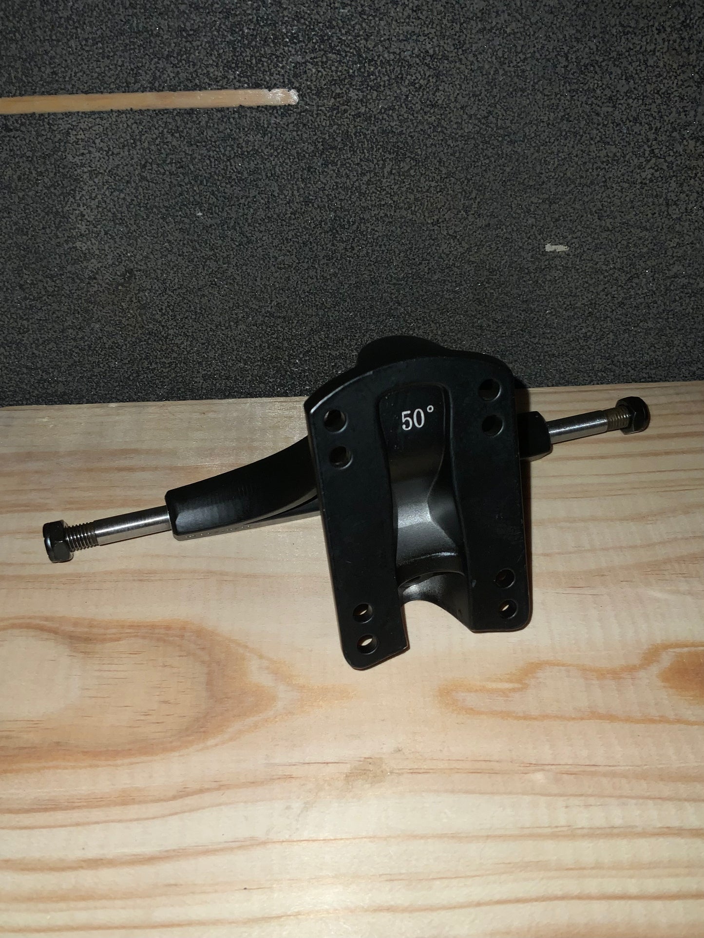 Bear Trucks Gen6 set 50 y 30 grados